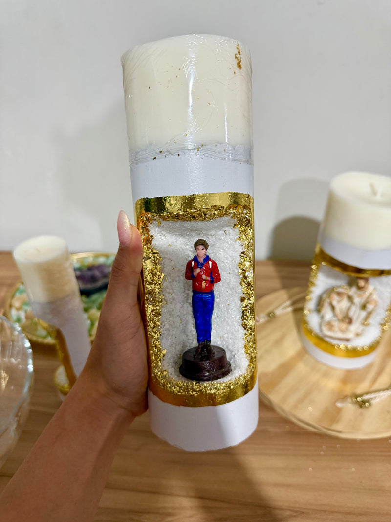 Vela Santuário Carlo Acutis Média